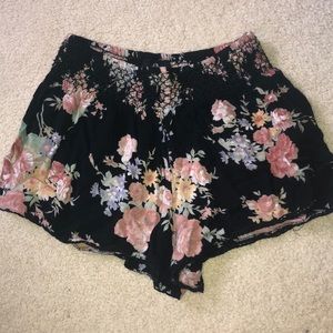 Floral flowy shorts